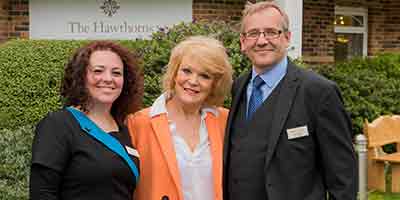 Ian-Turnbull-Sherrie-Hewson-and-Sara-Levani-at-Hawthorns-Eastbourne-featured-image